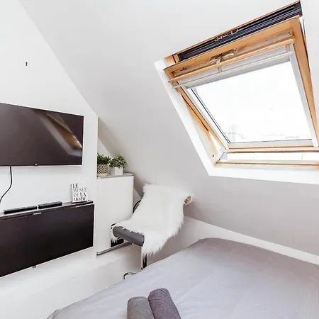 Cozy Studio St Lazare פריז